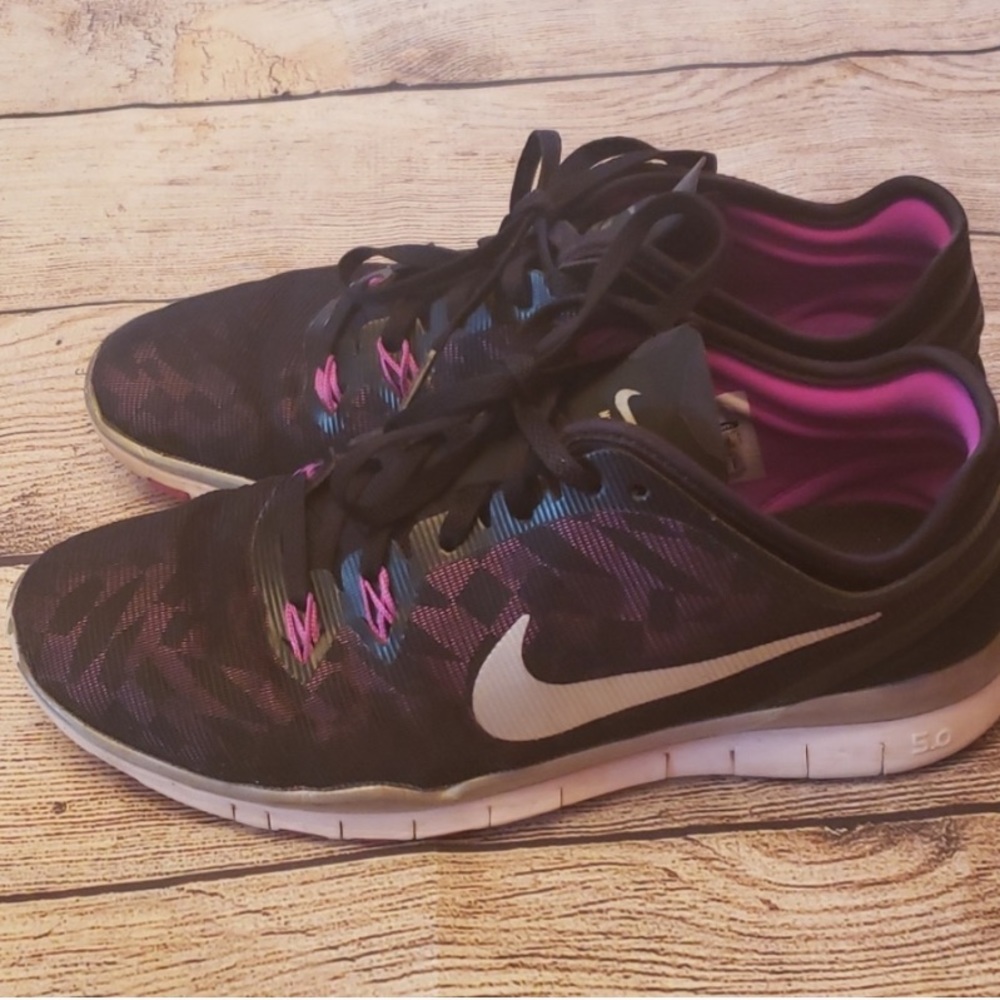 Women’s Nike Free 5.0 TR Fit Metallic Shoe